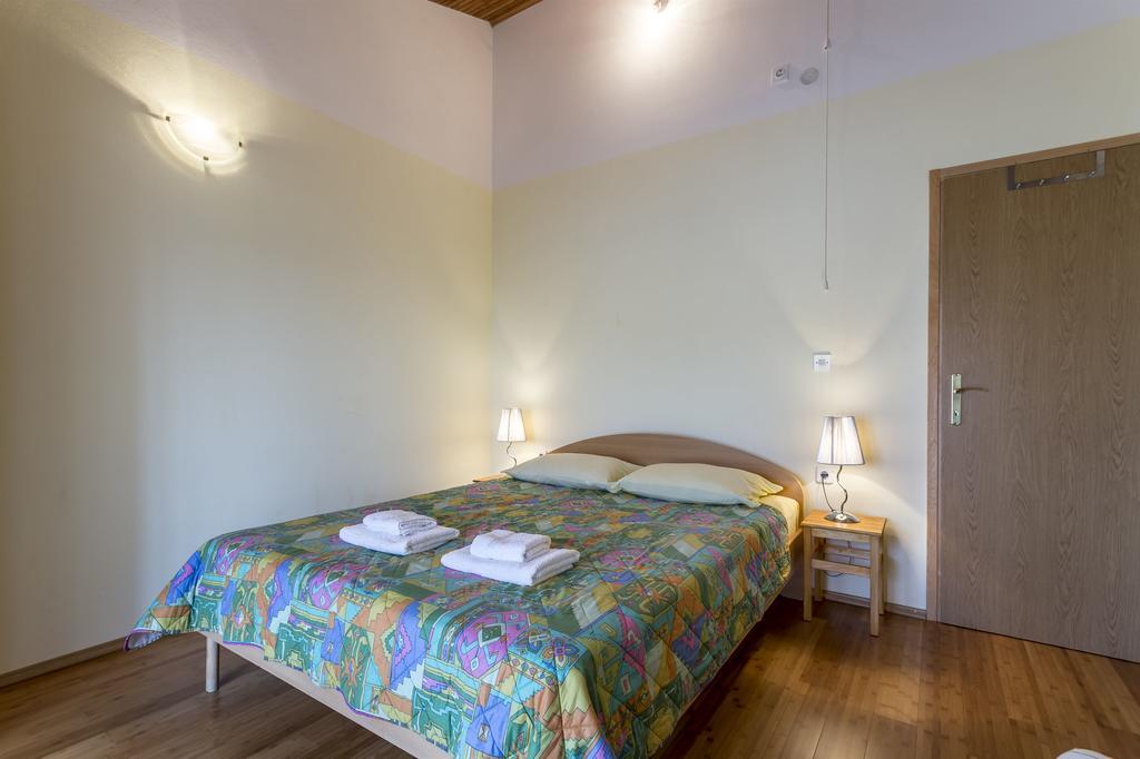Apartment Srecko Vinišće Exteriör bild